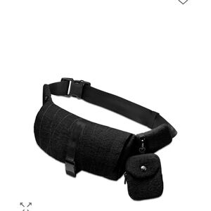 NIB Cybex Bouclé Belt Bag NIB